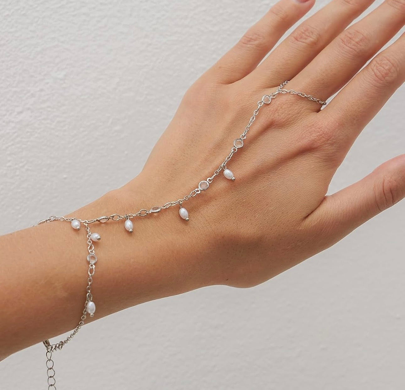 Pearl Link Hand Chain